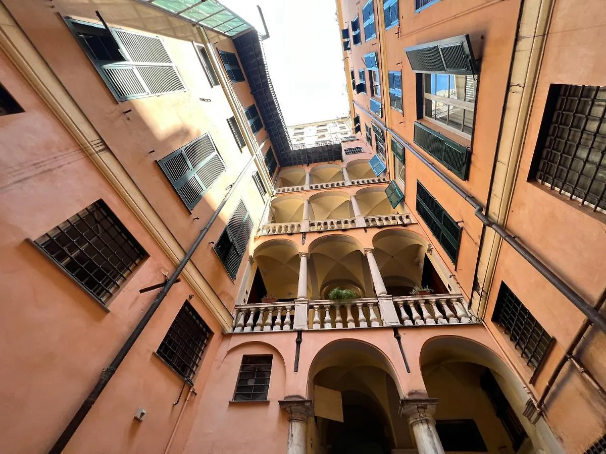 Apartment House Doge Antonino By Holiday World Genoa
