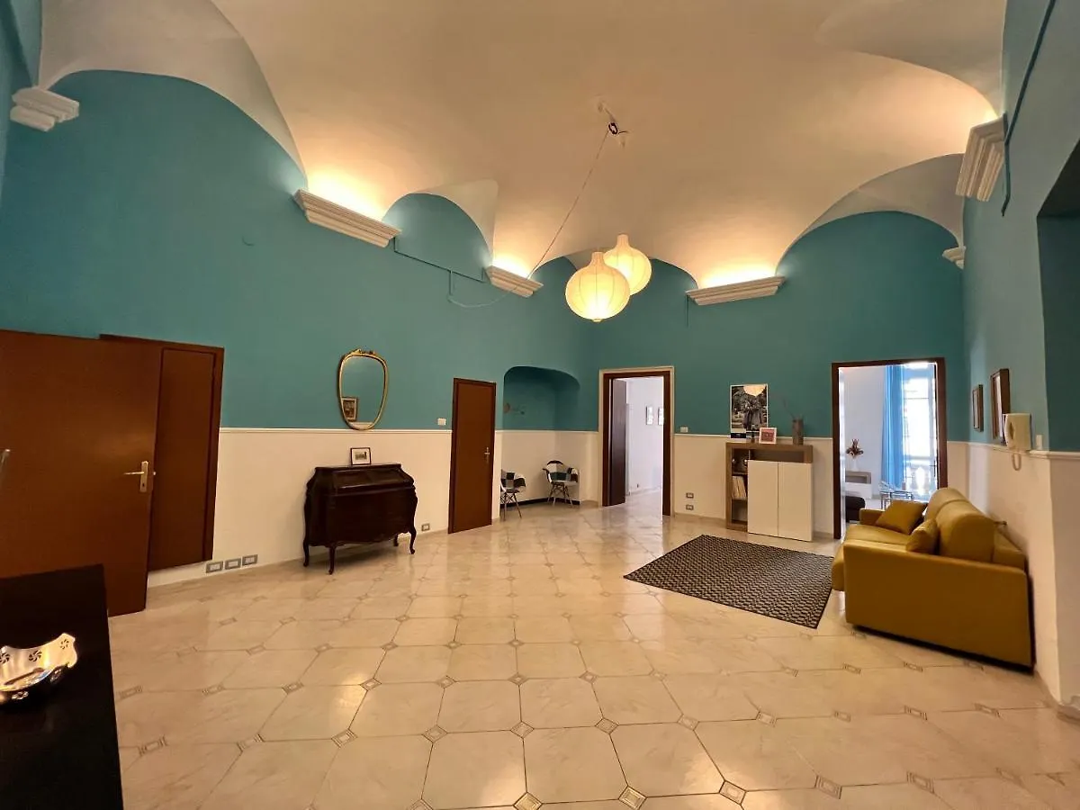 House Doge Antonino By Holiday World Genoa